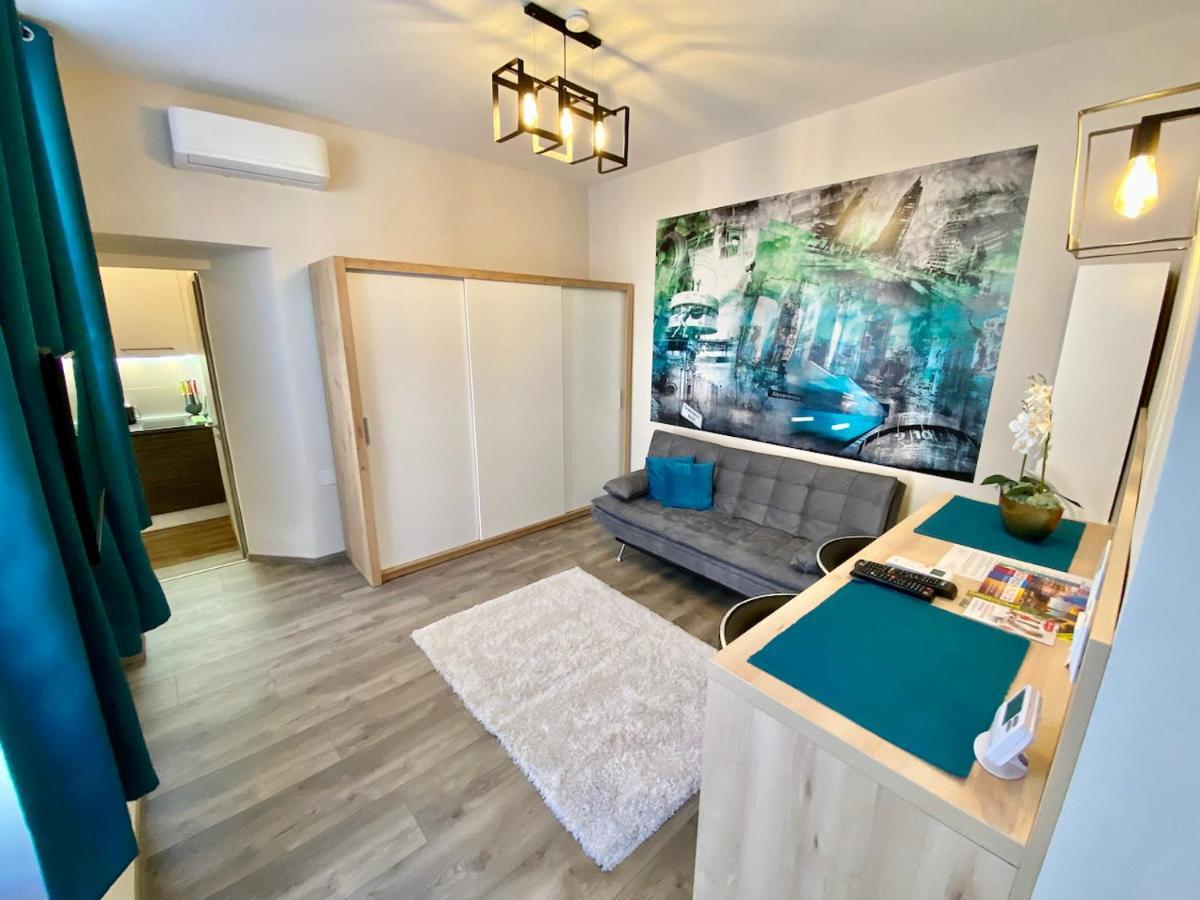 Stationapartments Szeged Eksteriør bilde