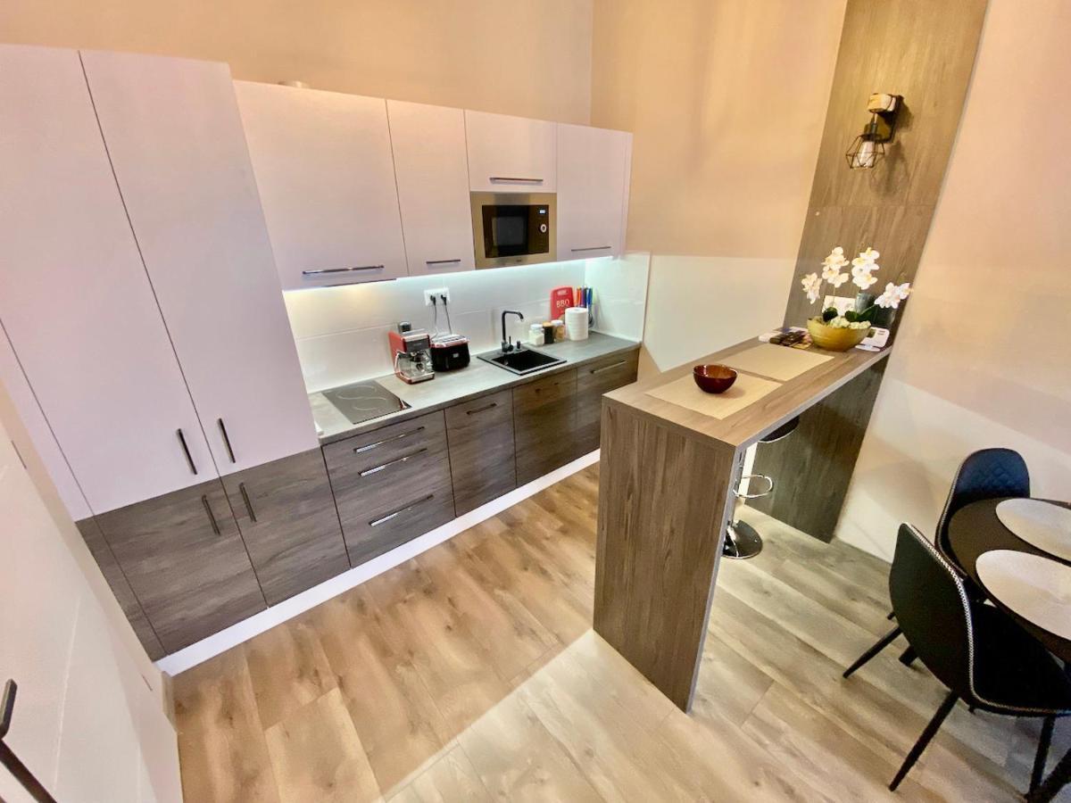 Stationapartments Szeged Eksteriør bilde