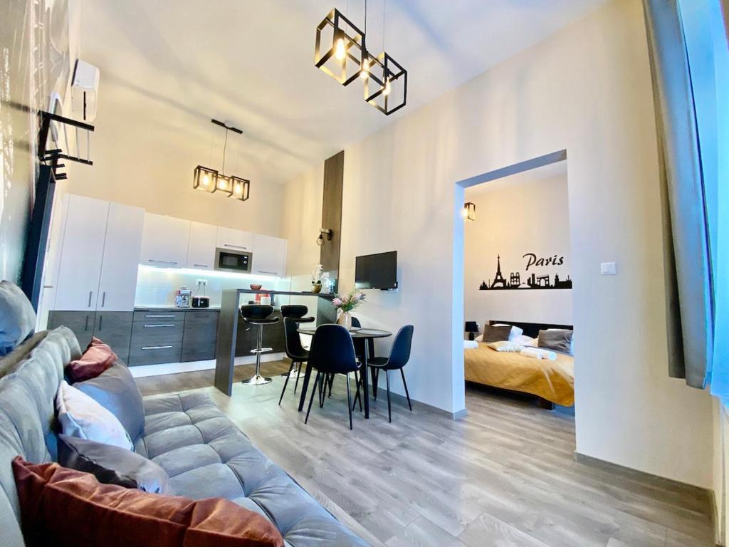 Stationapartments Szeged Eksteriør bilde